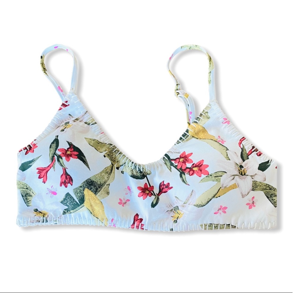 Stylish Swimwear Bikini Top Size Small